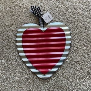Red Heart Door Decor